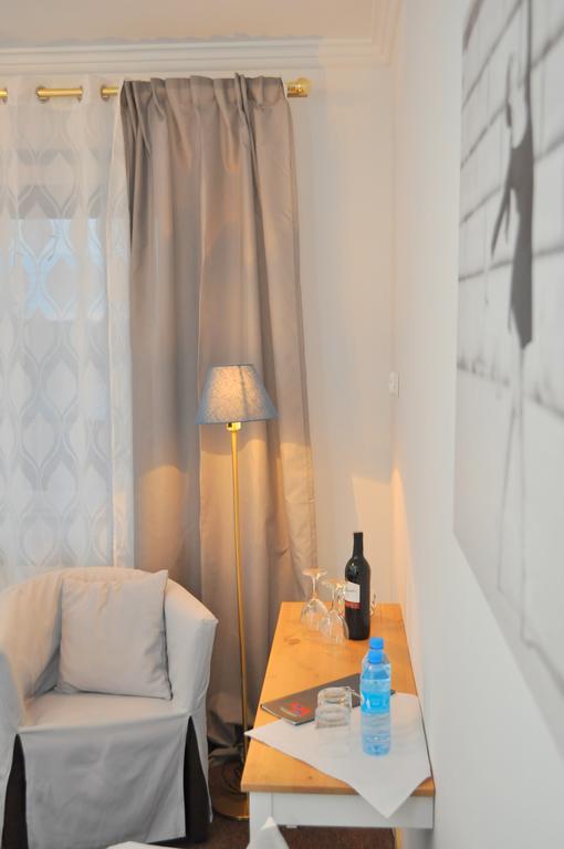 Acwador Hotel Pleszew Buitenkant foto